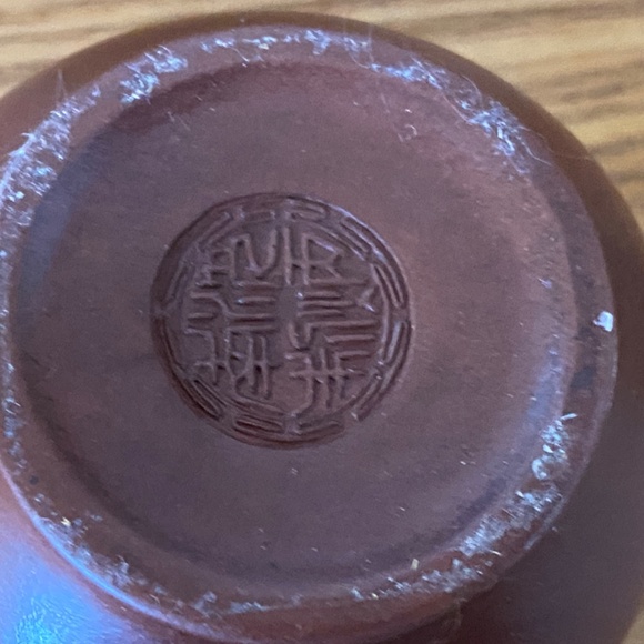 4 Miniature Teapots Cast Iron and Yixing Clay - Picture 13 of 15